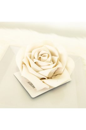 Broszka róża
